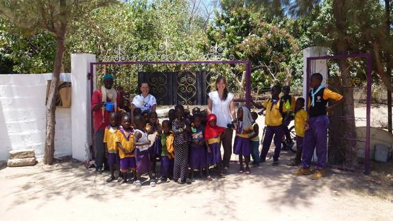 De Cáceres a Gambia para llevar medicamentos