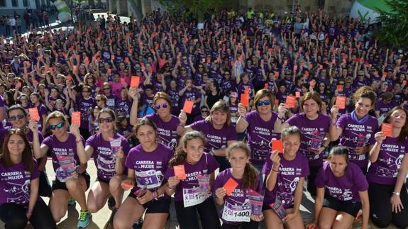 Más de 1.500 personas corren por la igualdad en la Carrera de la Mujer de Arroyo de la Luz