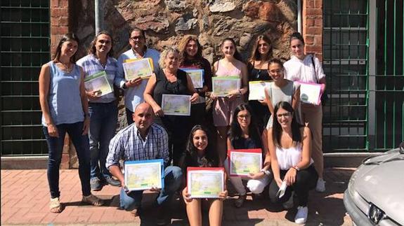 Foto de familia de los asistentes a la formación.