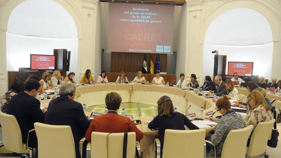 Parlamentos regionales europeos debaten en Cáceres sobre la igualdad de género