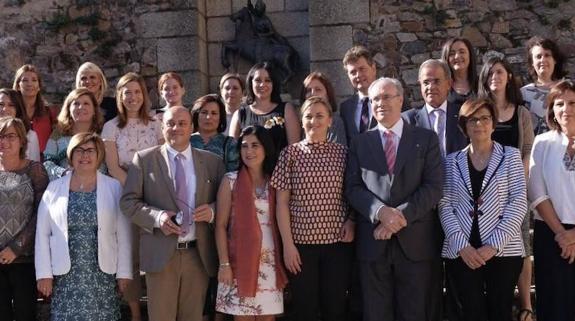El Seminario de Igualdad de la CALRE expone medidas tributarias que garanticen la independencia de la mujer