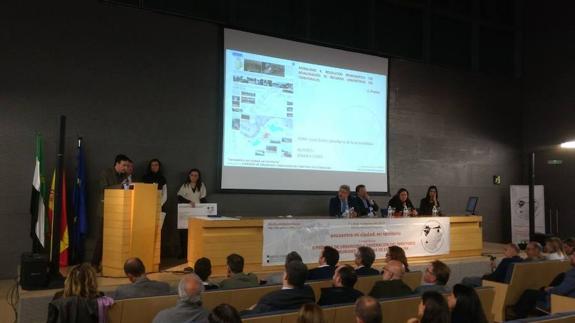 El presidente de Apamex, Jesús Gumiel, durante su intervención en la entrega de premios.