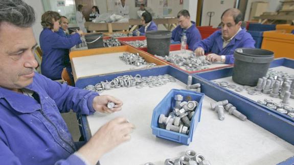 Trabajadores del centro especial de Novaforma, en Cáceres.