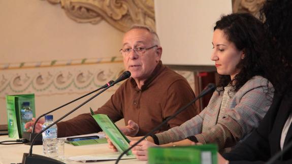 Un momento de la presentación de la guía.