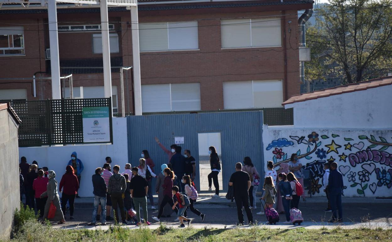 Sanidad notifica que inicia cuarentena un aula del Gonzalo Encabo