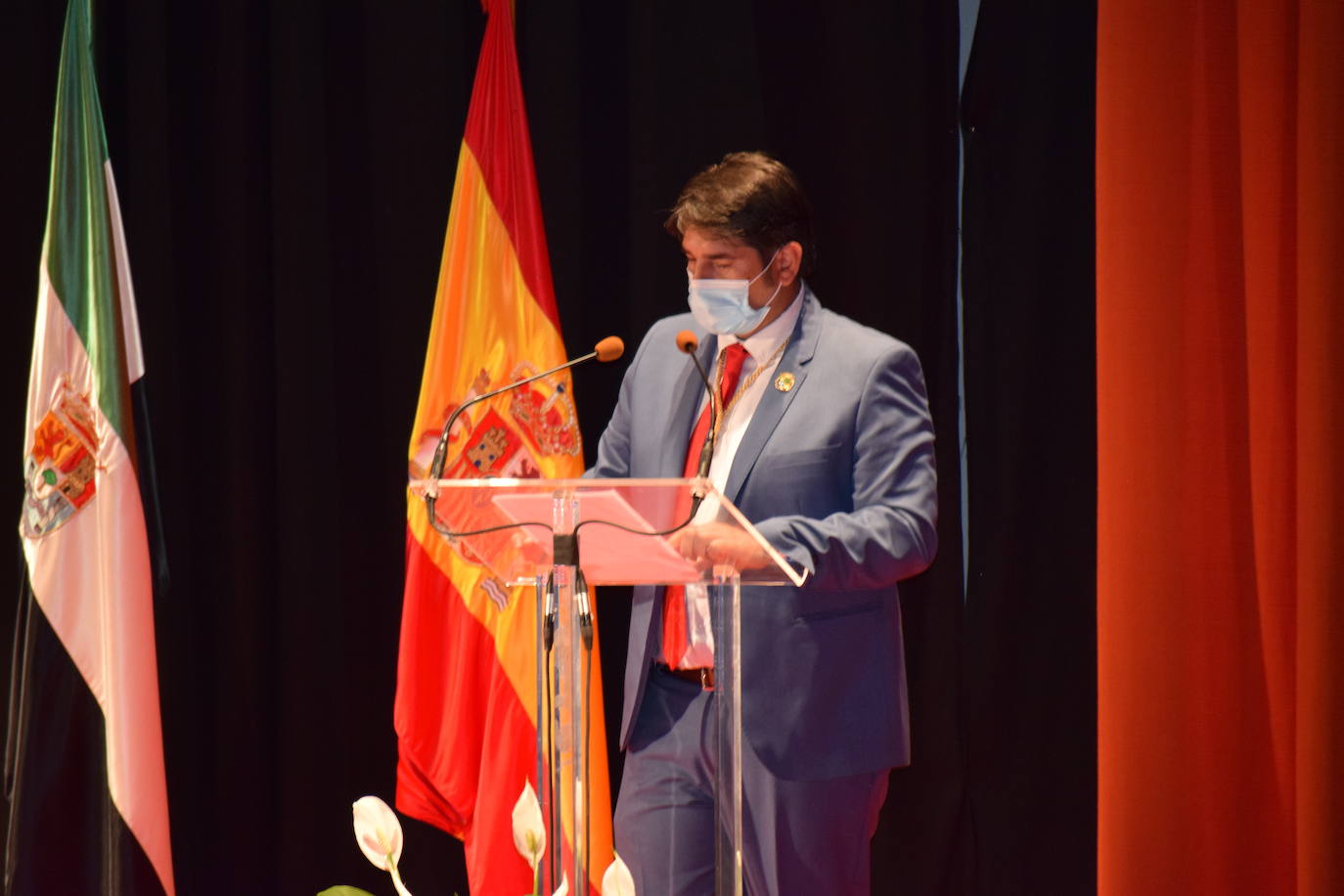 Fotos: FotoGalería Nombramiento oficial del Cronista de Talayuela y Acto homenaje a los alcaldes de la democracia