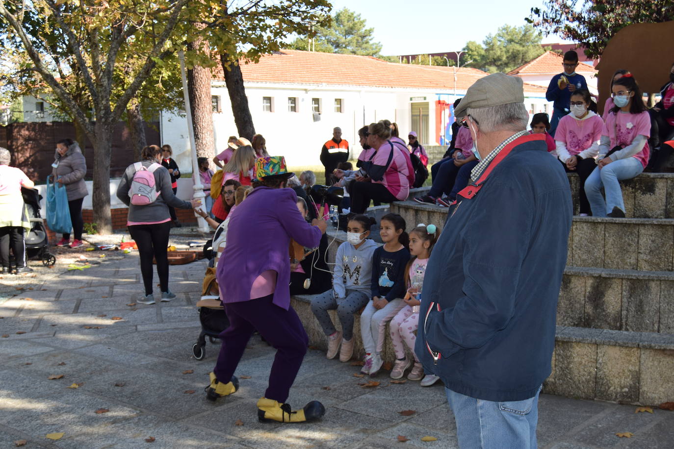 Fotos: Talayuela se vuelve a teñir de rosa