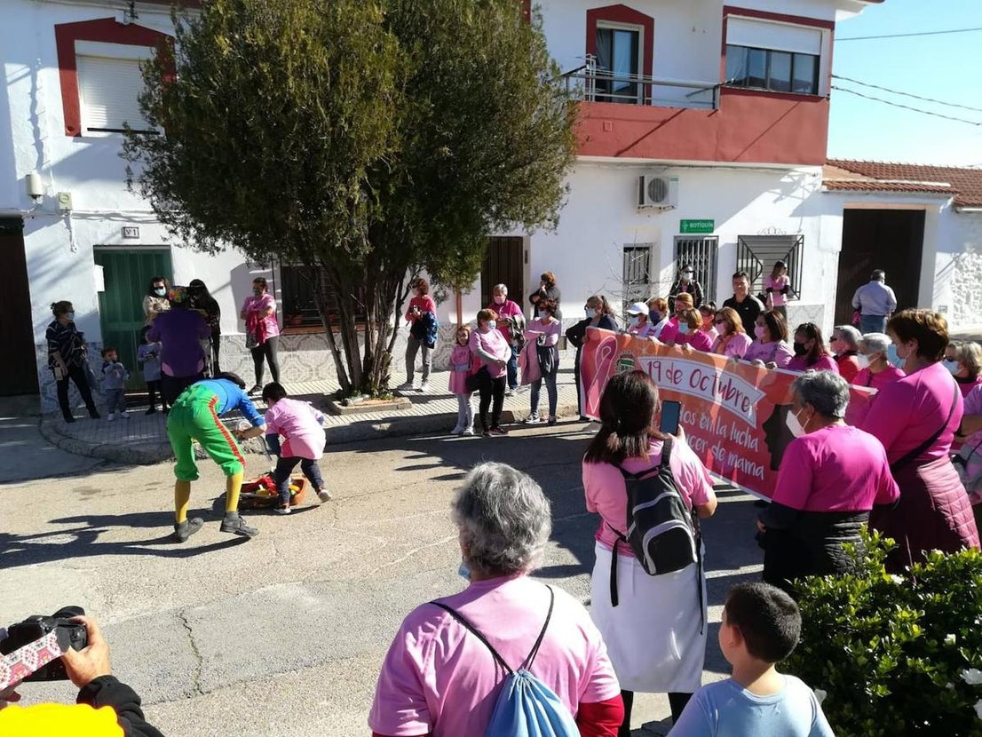 Fotos: Fotogalería Marcha Rosa en Barquilla de Pinares y Santa María de las Lomas