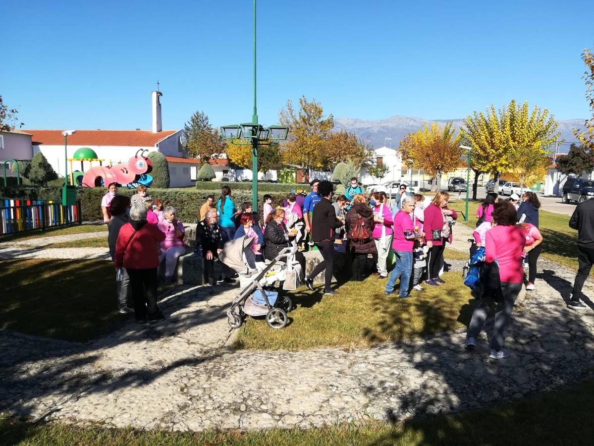 Fotos: Fotogalería Marcha Rosa en Barquilla de Pinares y Santa María de las Lomas