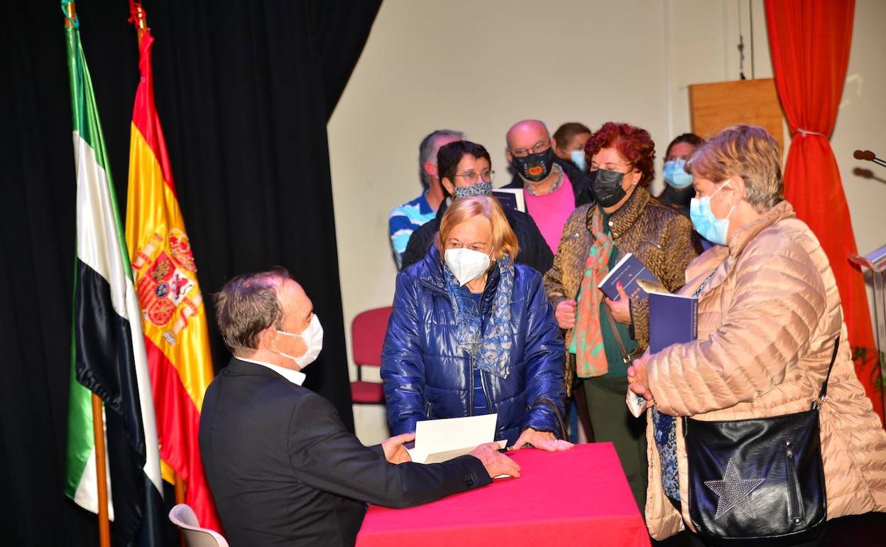 Antonio Luis Galán presenta 'El amargo sabor de la quinina'