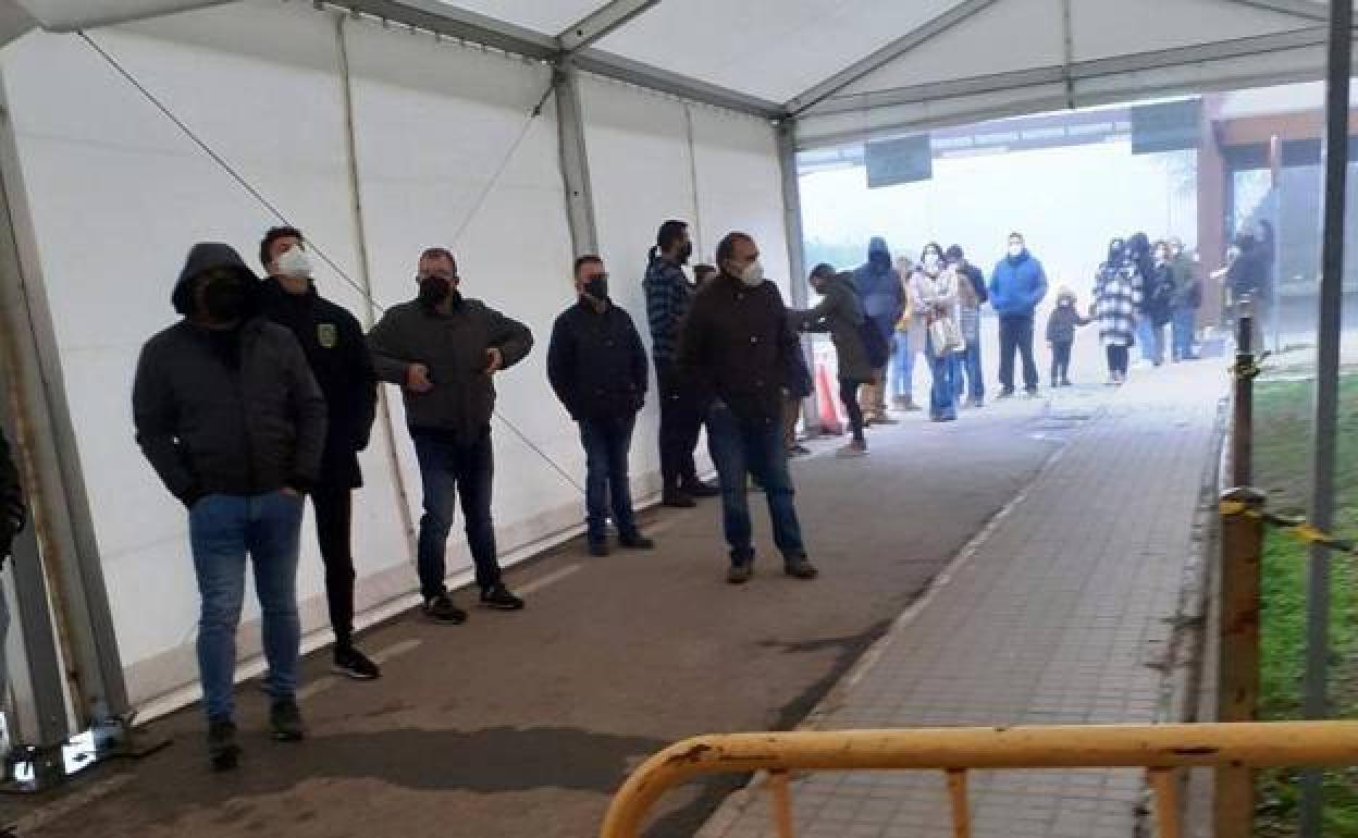 El punto covid en el hospital Campo Arañuelo cierra por las tardes