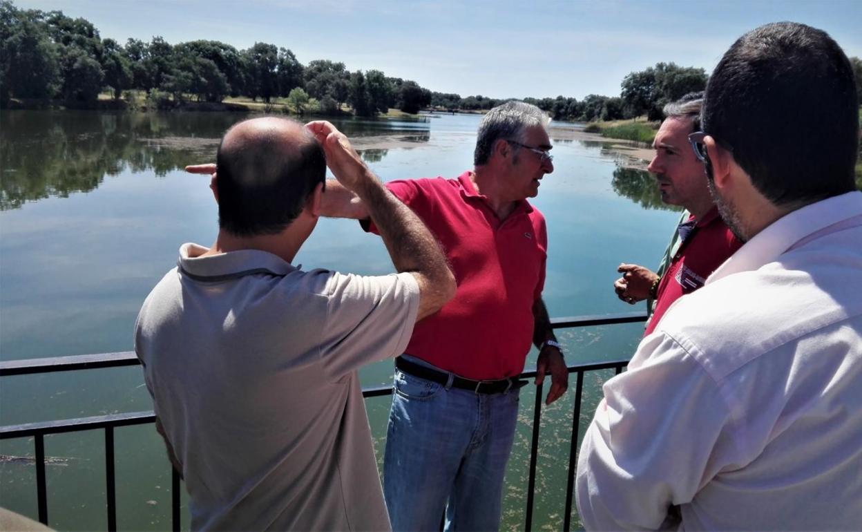 La comunidad Presa de las Fraguas presenta su nuevo sistema de riego