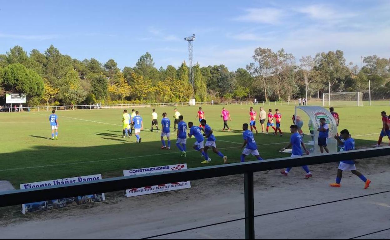Talayuela empata a cero frente al Jaraíz