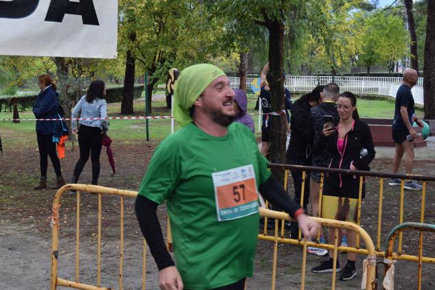 Fotos: Aned organiza la primera edición de la carrera popular 'Pinar de Talayuela'