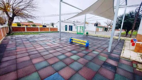 Se adecúa la zona de juegos infantiles del colegio Virgen del Pilar