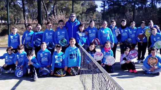 Se prepara una liga de pádel en Santa María de las Lomas