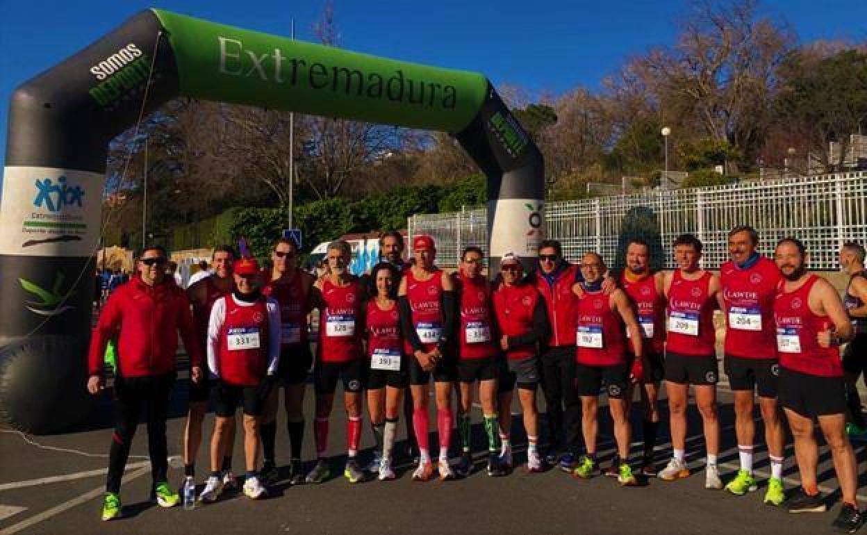 Representantes de Navalmaratón en Plasencia 