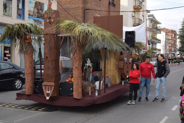 Fotos: Desfile de carrozas y comparsas Talayuela 2023