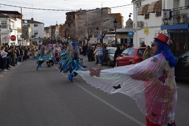 Fotos: Desfile de carrozas y comparsas Talayuela 2023
