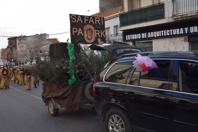 Fotos: Desfile de carrozas y comparsas Talayuela 2023