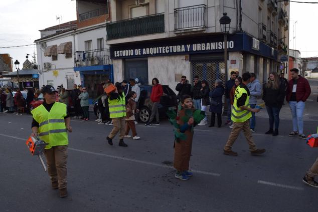 Fotos: Desfile de carrozas y comparsas Talayuela 2023