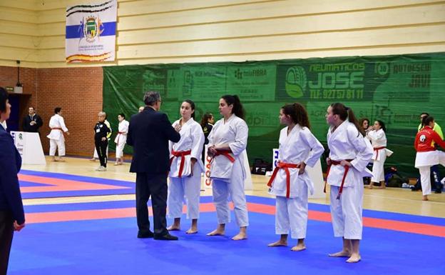 Campeonato Infantil de Extremadura de Karate y Kumite en Talayuela