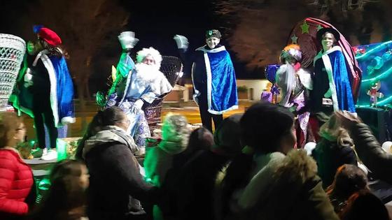 Los Reyes Magos se reparten entre Santa María de las Lomas y Barquilla de Pinares