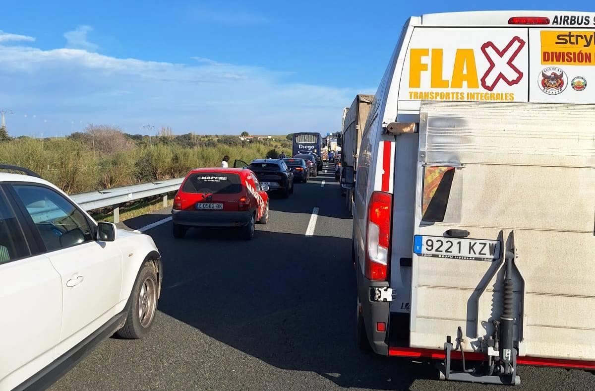 El Ayuntamiento de Talayuela apoya la defensa del campo