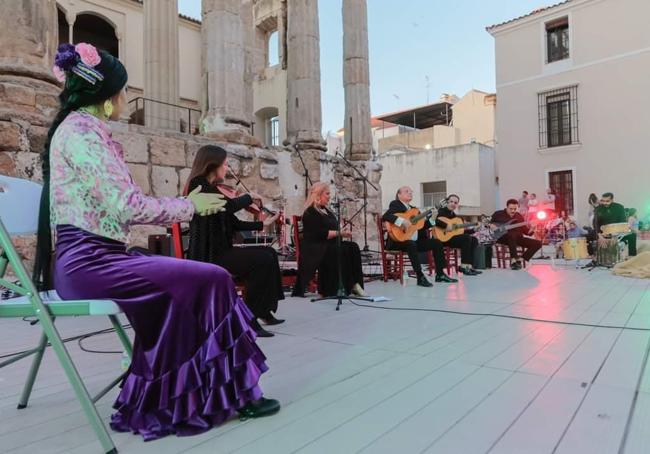 Actuación de la familia Vargas