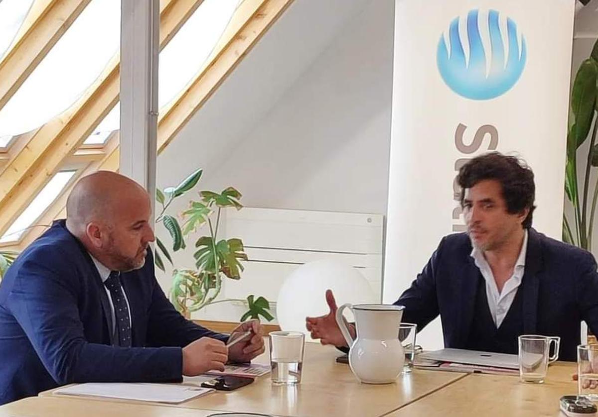 El alcalde se reúne en Madrid con la empresa Starkraft y varias asociaciones