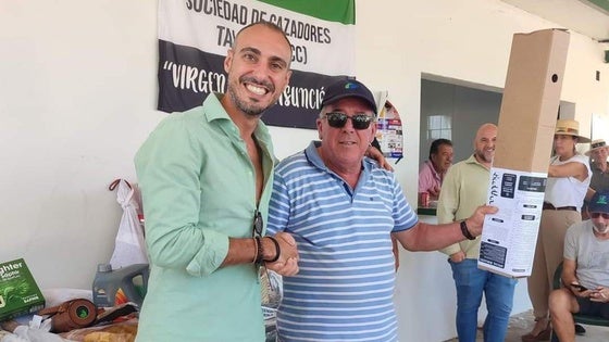 Domingo Fernández gana el trofeo de tiro al plato de las fiestas