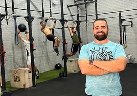 Javier Rodríguez Grande en las instalaciones de Ly-Fit Box, en Talayuela