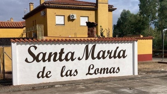 Santa María y Barquilla embellecen sus entradas