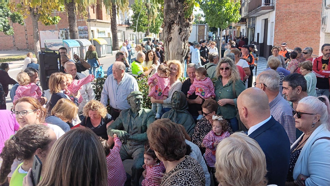 Talayuela homenajea ya a sus mayores