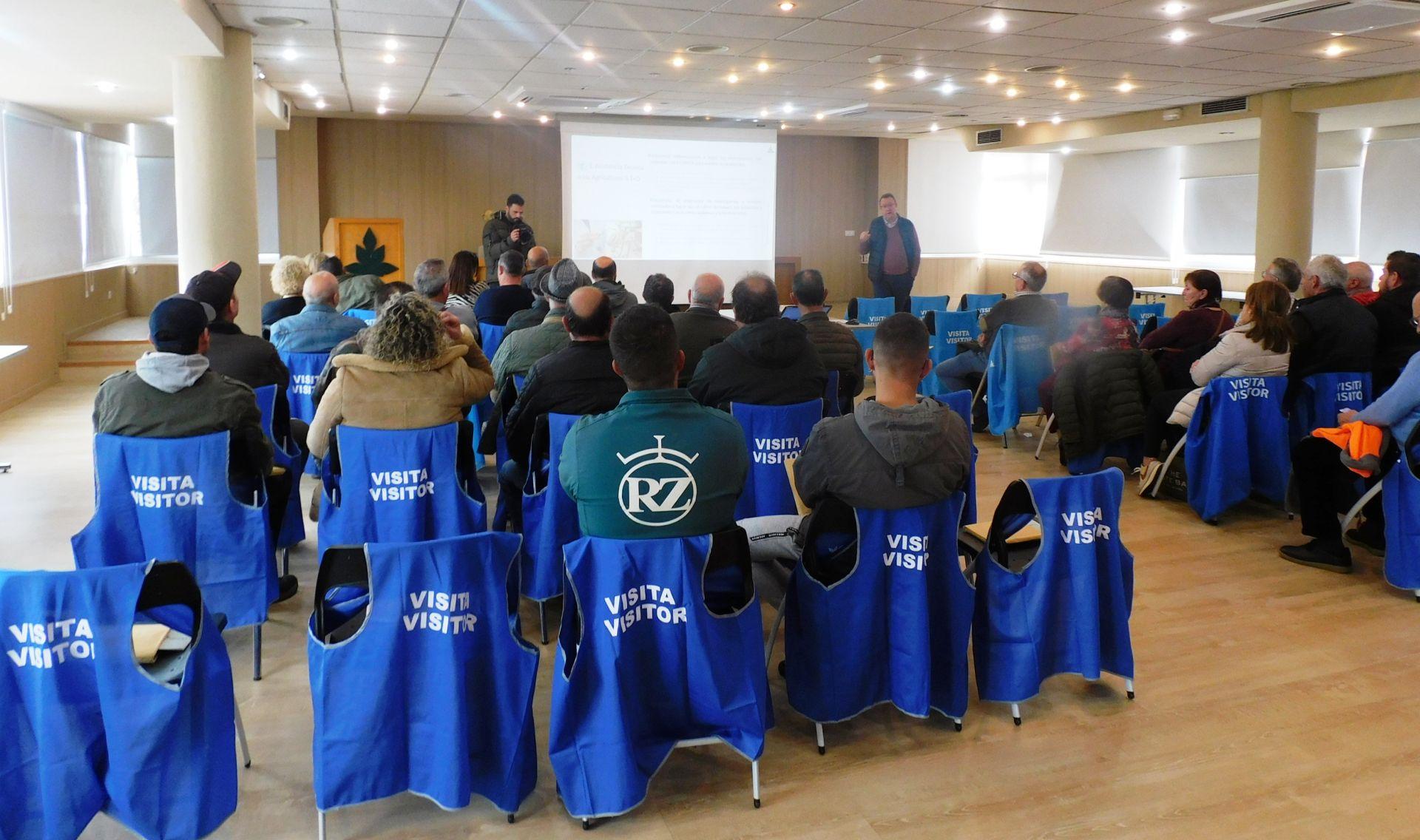 Cetarsa abre sus puertas a los agricultores