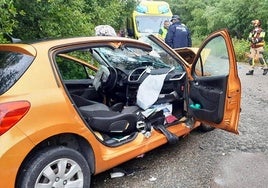 Así ha quedado uno de los vehículos implicados