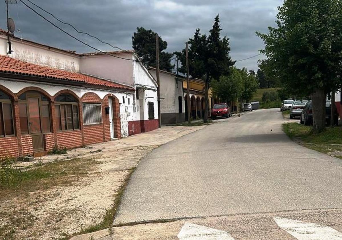 El poblado de La Barquilla quiere salir de la ZEPA para poder asfaltar sus calles