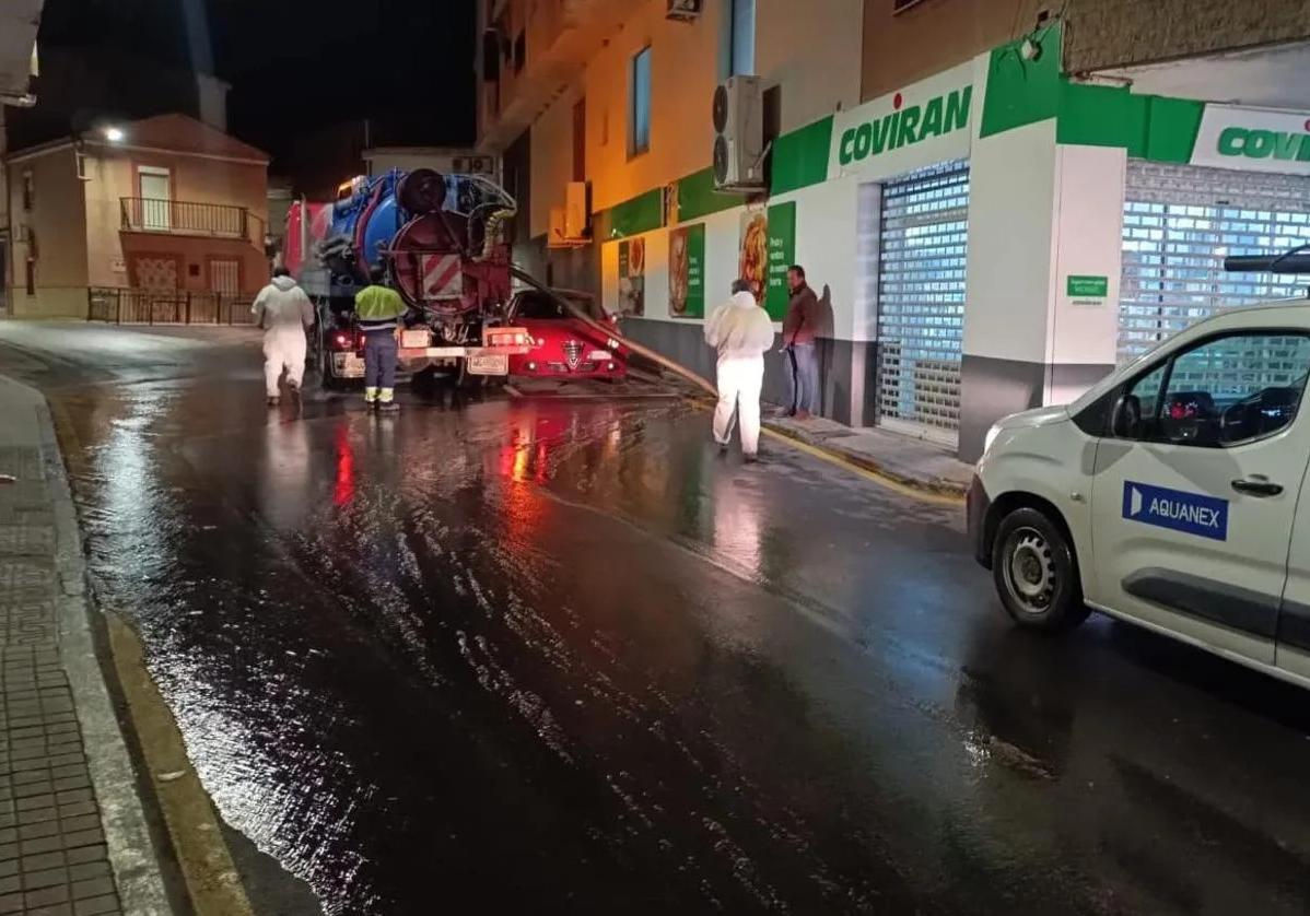 Reparación de una avería del agua en Talayuela