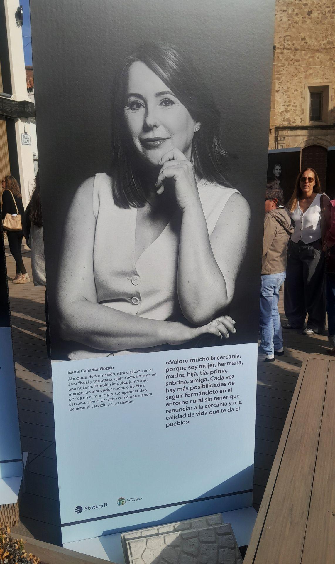 Ocho vecinas protagonizan la muestra 'Mujeres de Talayuela'