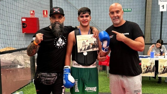 Yadiel Expósito, del club Parabellum, medalla de oro en Kick Boxing en Ávila