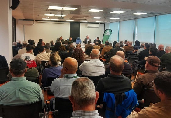 Cetarsa reúne a expertos europeos para analizar la reforma de la PAC y el futuro del tabaco