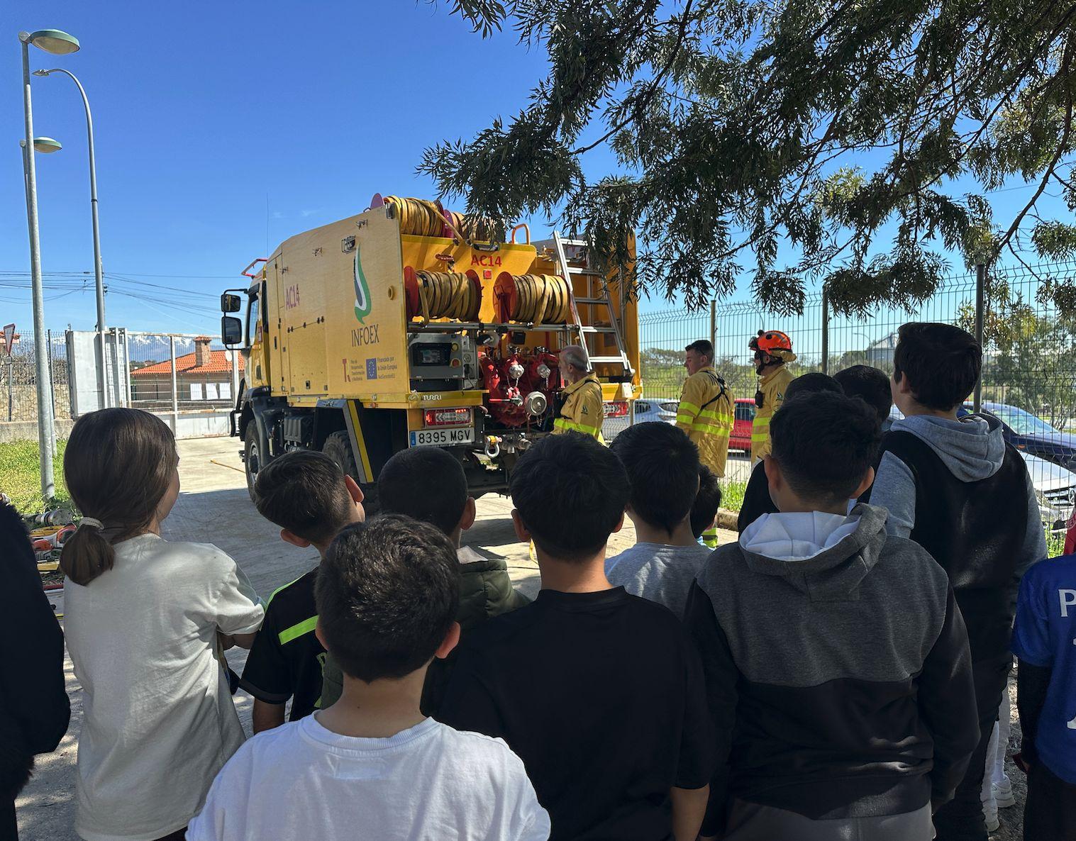 Lección de respeto al medio ambiente en el CP Juan Güell