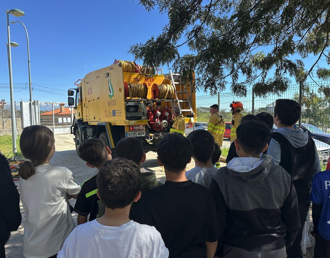 Lección de respeto al medio ambiente en el CP Juan Güell