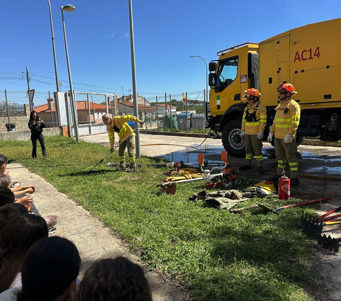 Lección de respeto al medio ambiente en el CP Juan Güell