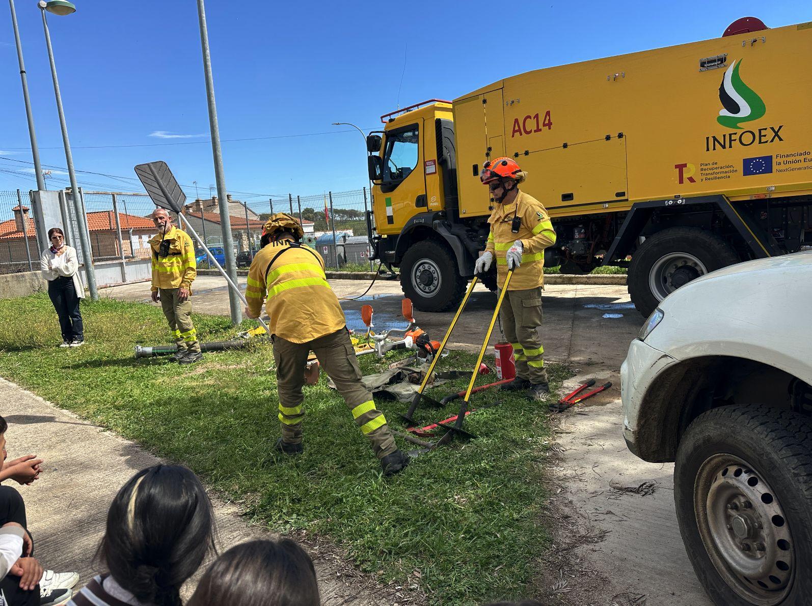 Lección de respeto al medio ambiente en el CP Juan Güell