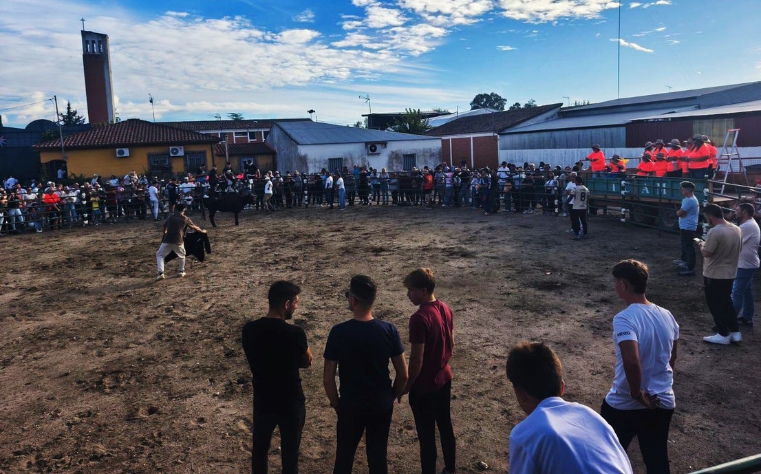 Santa María de las Lomas festeja a su patrona