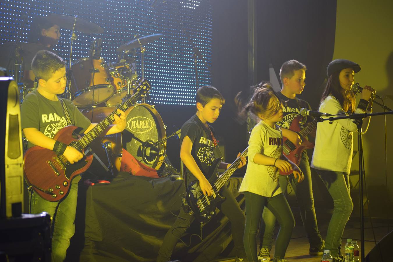 Un gran concierto el ofrecido en la noche del sábado por el grupo “Los Ramoninos”
