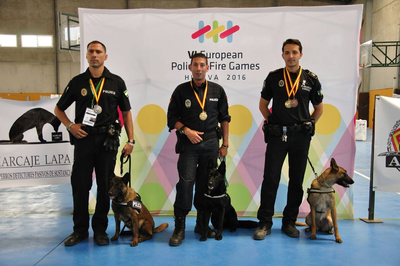 La Unidad Canina de Talayuela gana una medalla de oro