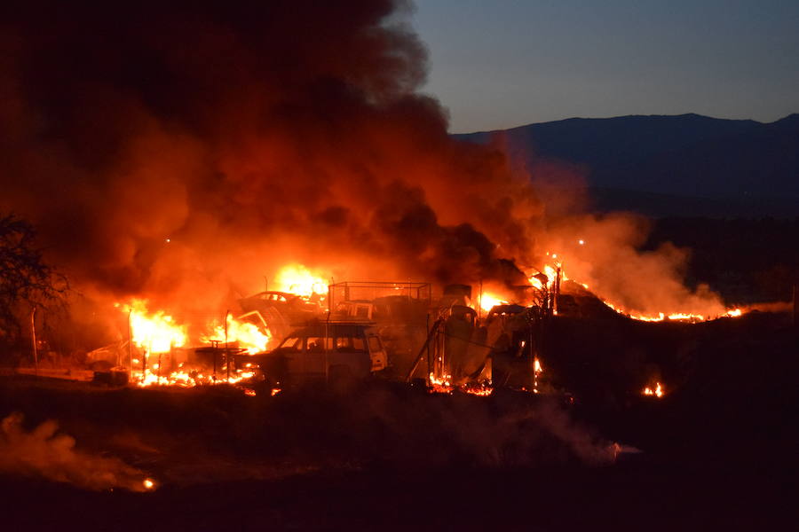 Controlados tres incendios en Talayuela