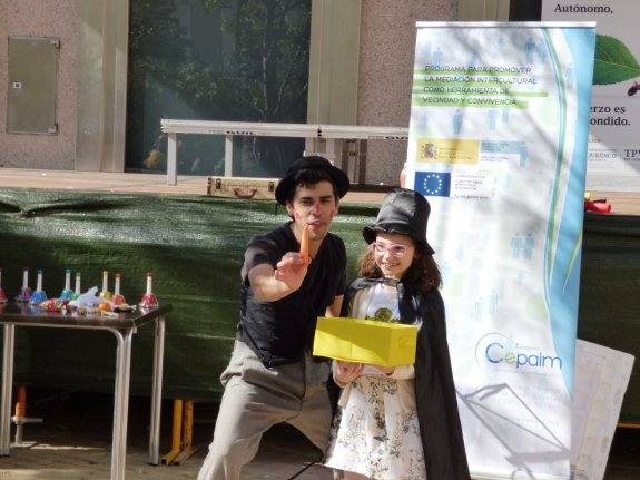 Actividad lúdica de Cepaim sobre alimentación. 